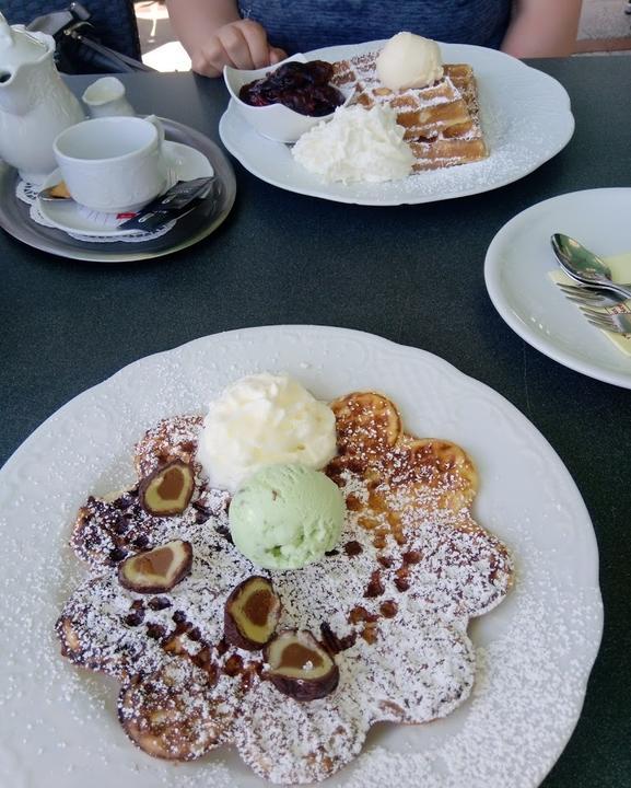 Harzer Schnitzelhaus & Waffelbackerei